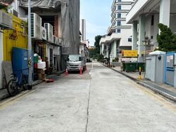 Geylang Road (D14), Shop House #596512011